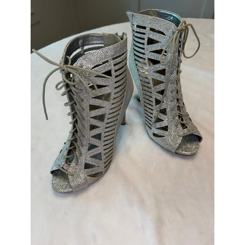 Silver Glitter Lace Up Peep Toe‎ Booties Cage Cutout High Heels Size 8.5 NIB